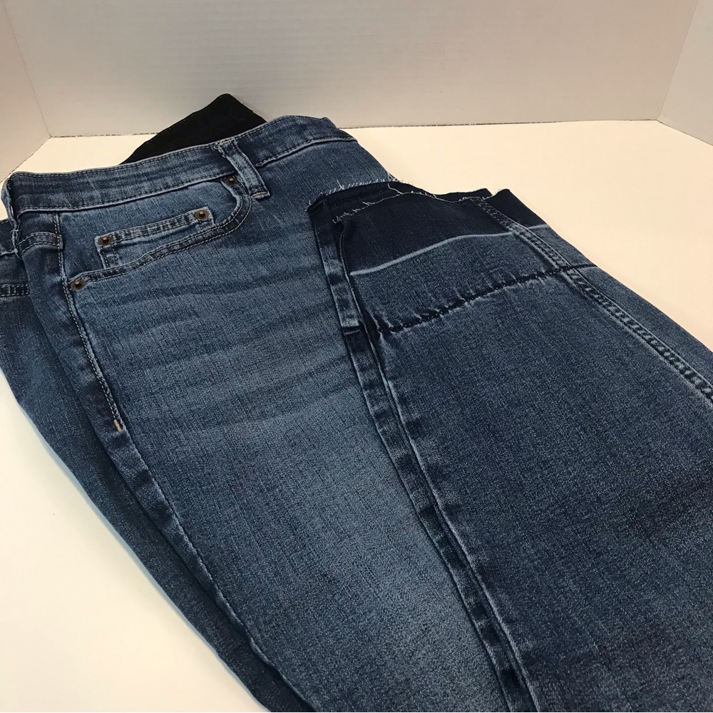 Calvin Klein High Rise Jeans - Picture 9 of 12